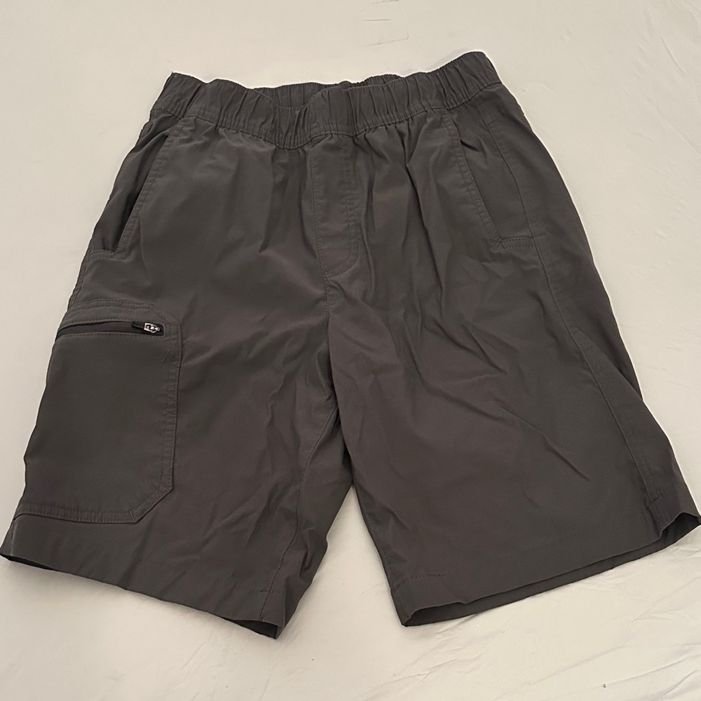 Eddie Bauer Ranier gray shorts
